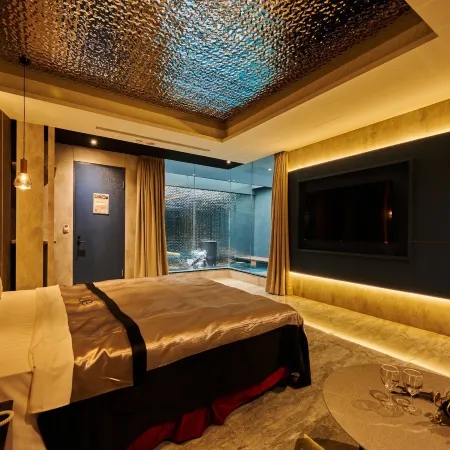 In Night Motel Отели рядом с достопримечательностью «Парк Мапл-гарден»
