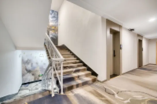 Tingting Luxury Hotel