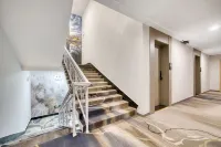 Tingting Luxury Hotel