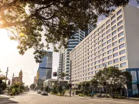 M Social Hotel Auckland Hotels near كوينز وارف