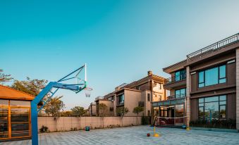 Qingyuan Fogang single-family full suite multi-tangchi basketball court slide pool villa