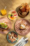 Casa Santini X Roc Seven - breakfast