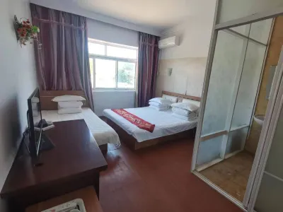 Lvjiangcun Wenji Manor Hotels near Green River Village