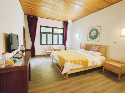 Qingchengshan Ruihonglin Homestay