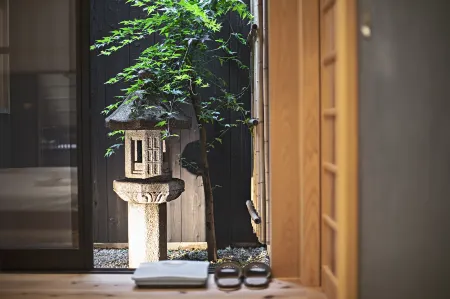 【Konayuki inn】6 mins walk from Kyoto Station Отели рядом с достопримечательностью «Киотский университет иностранных исследований»