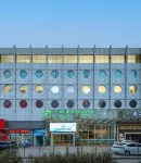 Shanshui Trends Hotel (Shenzhen Luohu Control Point Guomao) Hotels in Shenzhen