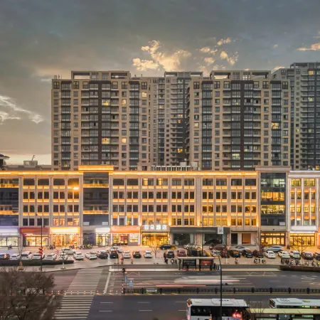 Atour Hotel, Xintiandi Square, Yixing City Center