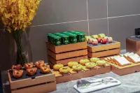 Homeinn Selected Hotel (Ningwu Fenghuang Street) - parcheggio