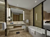 DoubleTree by Hilton Quzhou - balcony
