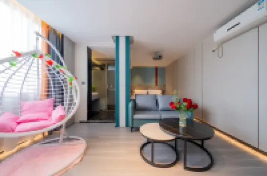 Astine Hotel (Nanning East Railway Station Outlet)