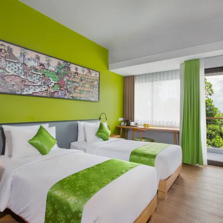 RV Hotel Gianyar Отели рядом с достопримечательностью «Пляж Леби»