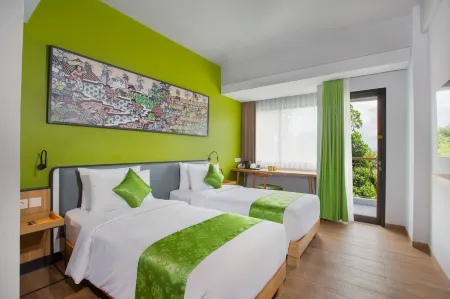 RV Hotel Gianyar Отели рядом с достопримечательностью «Teba Sari Bali Agrotourism»