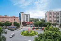 Baiman Hotel (Guangzhou Baiyun Railway Station Baixin Plaza ) Hotels near Xiangyue