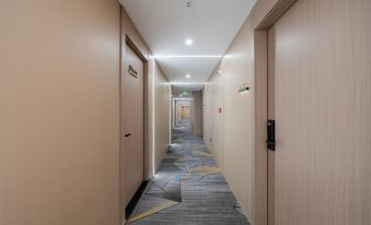 Xinhui Intelligent Hotel (Changhai Hospital)