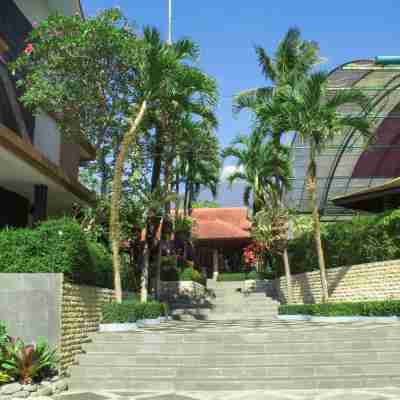 Grage Sangkan Hurip Resort & Spa Hotel Exterior