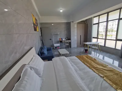 Fengyuan Elevator B&B (Jiageng South Gate) Hotels near Shiyan Botanical Garden