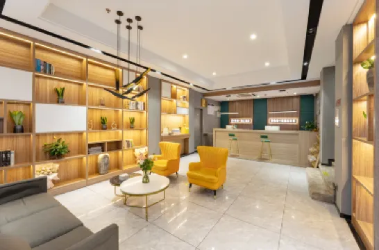 โรงแรมจีเฟิน ชิงเฉิน (พลาซ่าวั่นตี้ โรงพยาบาลประชาชน หลี่ซุ่ย) โรงแรมใกล้อุทยานชูจู