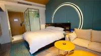 Lanting Xiaozhu Boutique Hotel (Nanyang Dushan Avenue Zhangheng Road) - balcony