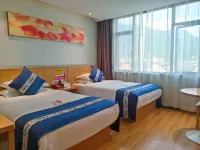 Full Family Hotel