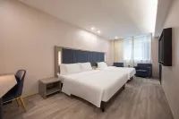 Quebec Hotel (Shenyang Consulate Color TV Tower Night Market)