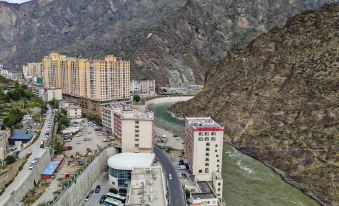 단바 Three-bedroom Suite Homestay 2성급 호텔 스위트룸