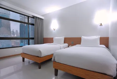 Pinnacle Lumpinee Park Hotel