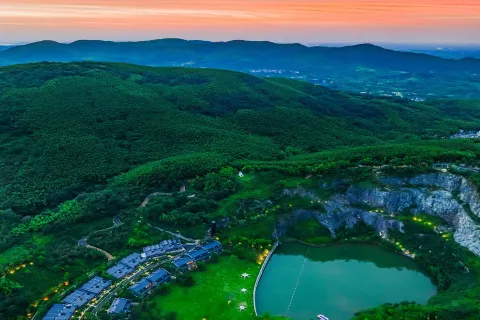 WYNDHAM GRAND PLAZA ROYALE HOT SPRINGS RESORT LIYANG