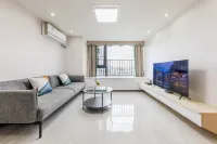 Yashang International Apartment (Meihuayuan Subway Station Branch, Guangzhou East Station) Hotels near Shuangxi Villa