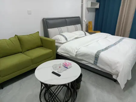 Light Residence Enjoyment Boutique Apartment Отели в г. Линьшу