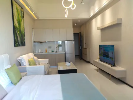 Gongbei Yuexin Apartment (Zhuhai Guowei)