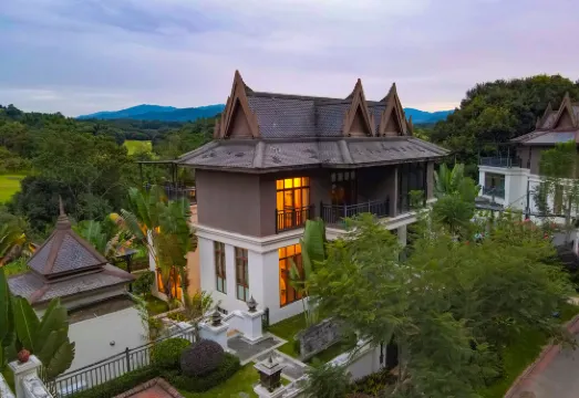 Yunhai Hot Spring Villa