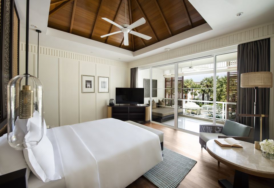 4. InterCon..