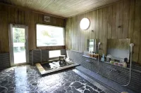 Takayama Wan Wan Paradise Hotel & Cottage