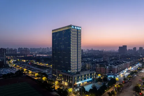 Kunshan Wanda Plaza Chunhui Road Atour Hotel