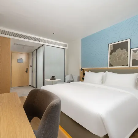 Country Inn & Suites by Radisson Hotel (Xianning Media Building City Museum)