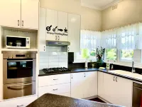 Four Season Home Hotels in Highett