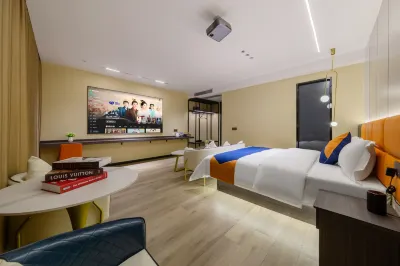 Qingningsu Hotel (Jieyang Guangbai Plaza) Hotels near Jieyang Rongjiang West Lake