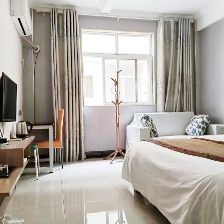 Xingangwan Hotel (Anqing Normal University Longshan Campus)