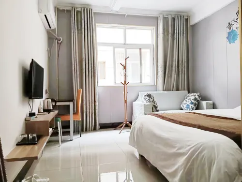 Xingangwan Hotel (Anqing Normal University Longshan Campus)