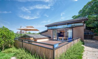 Yueyang KING RESORT (Dongting Lake China Panda Garden)