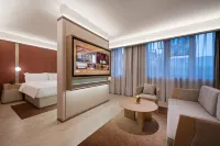 Taizhou The Mixc Finance Center Crystal Orange Hotel