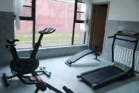 Yihai Muqi Hotel，Mianning - Gym
