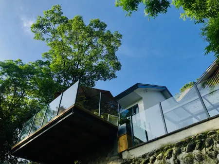 Sixi Shanwai Inn Отели рядом с достопримечательностью «Chengdu Neusoft University»