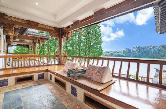 昆明遠山雅緻湖景別墅酒店（滇池民族村店）