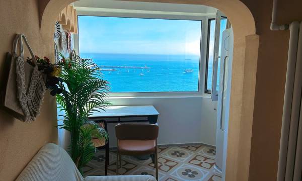 Seaside Adulina Scenic Apartment (Qingdao May Fourth Square)