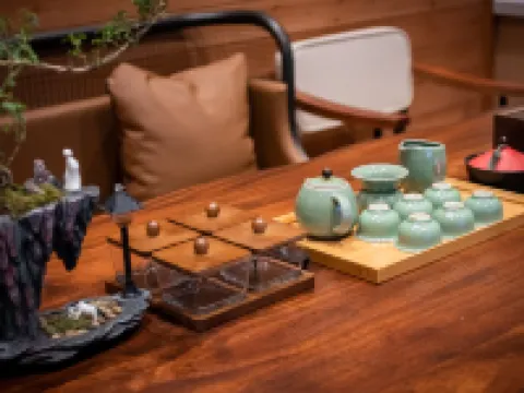 Chengde ai zai Cai yun ju shan gu mu Wu min su Hotels in Chengde County