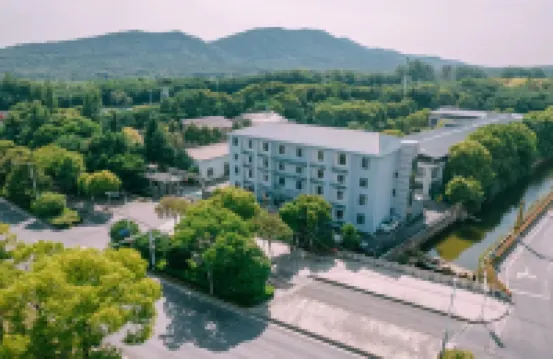 Qingmu Hotel (Jinma Road, Xianlin Avenue, Nanjing) Hotels in Qixia District