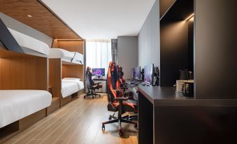 YUNIK Esports Hotel (Taizhou College Store)