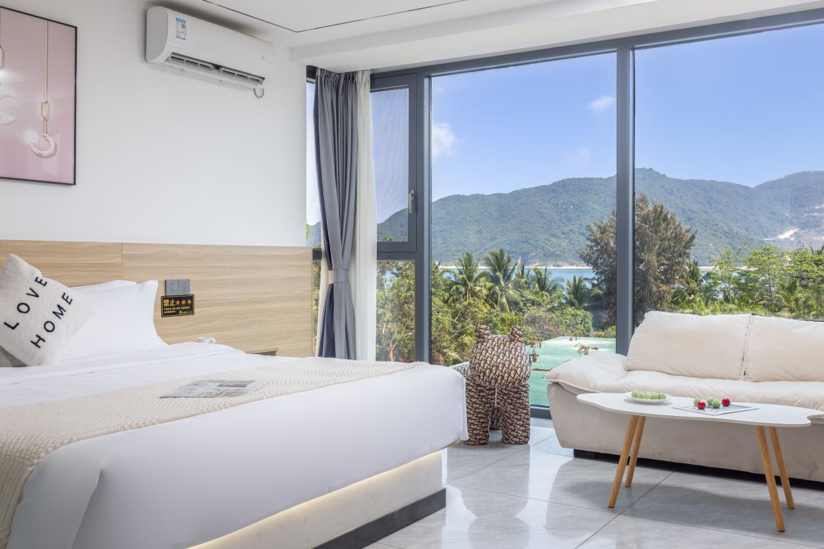 Here Nashan Nahai Surfing Seaview Homestay (Sanya Wuzhizhou Island Houhai Bay Branch)