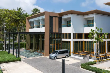 Bella Nara Phuket Naiyang Beach